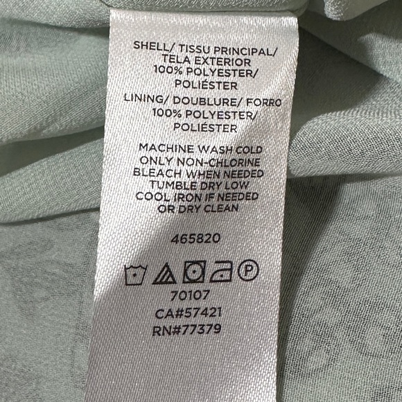 Loft || Woman’s spaghetti straps Blouse like new size Small - Picture 6 of 6